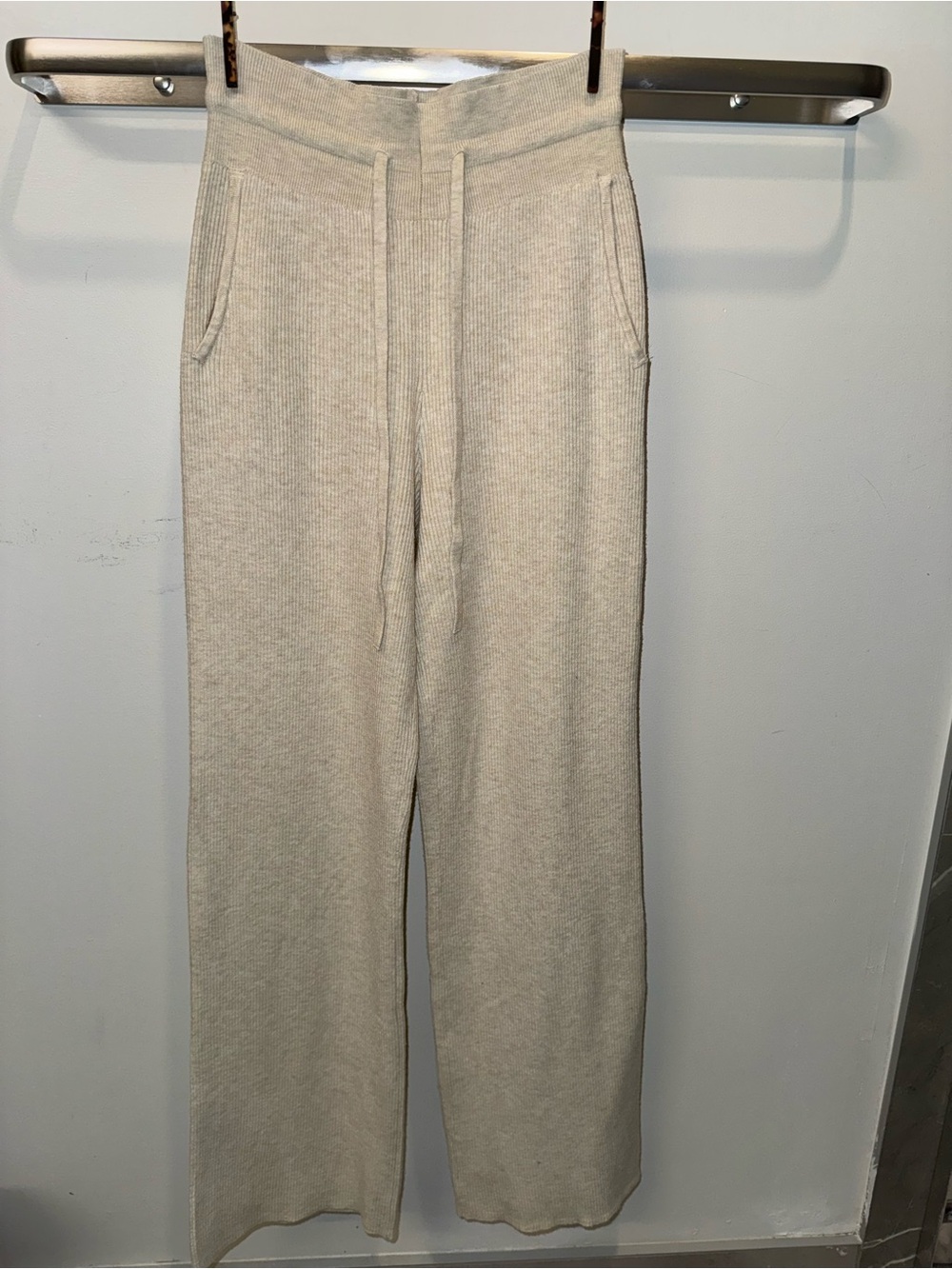 UNIQLO stretch high rise knit wide-leg pants, short (5’2” and under) size xs